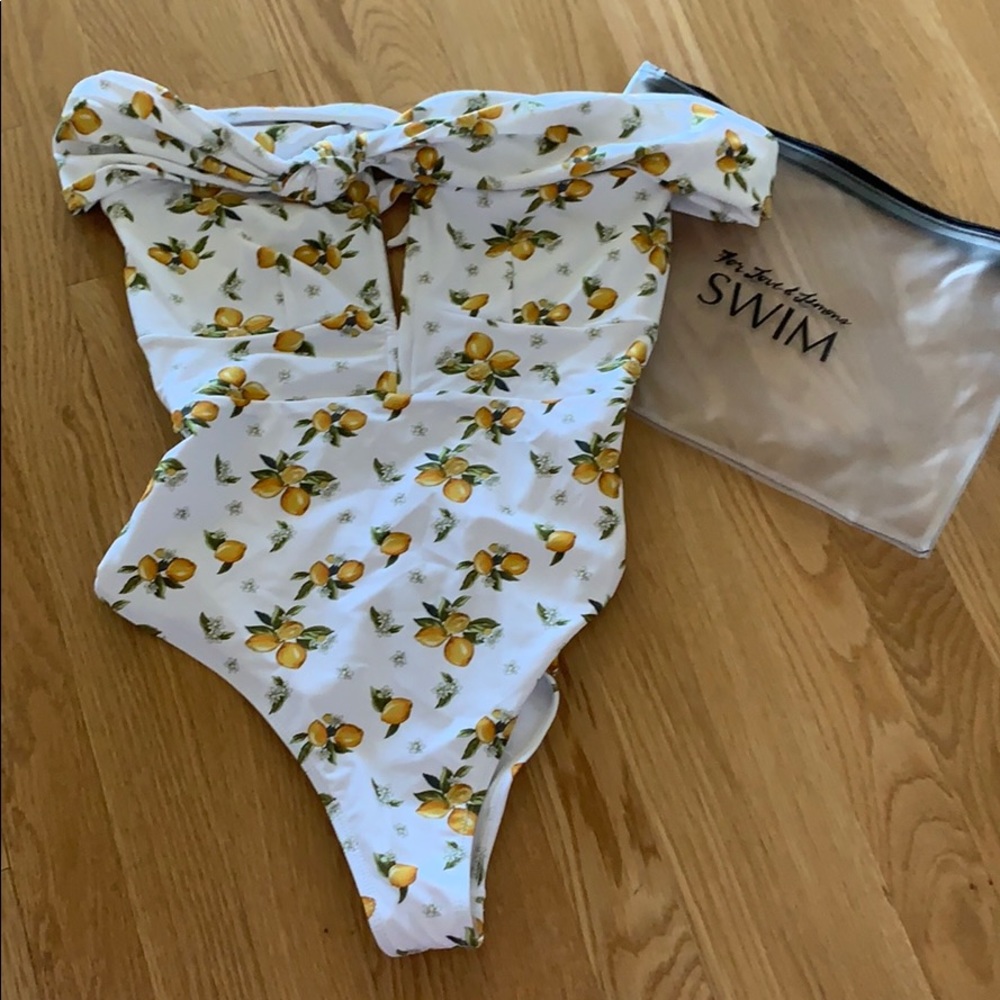 NWT For Love & Lemons LIMONADA ONE PIECE! 🍋